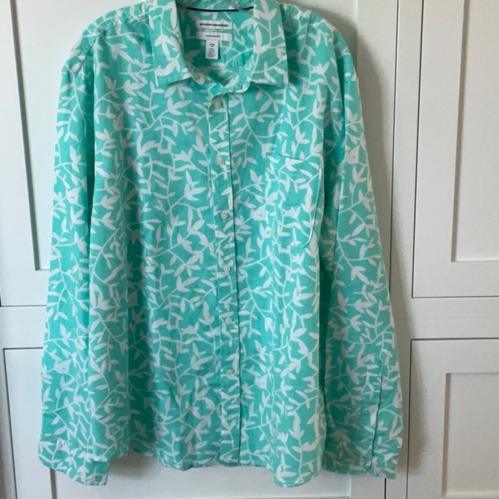 Amazon Essentials Aqua Teal and White Leaf Shirt